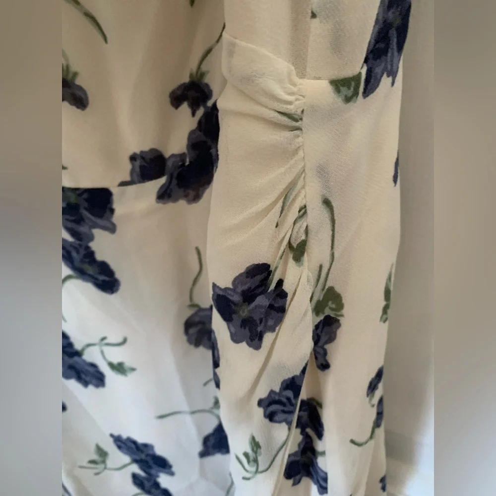 Reformation Emmie Floral Dress In Bluberries size 10 - Picture 10 of 11